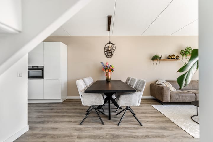 Foto 11 van Purperreiger 35