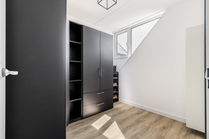 Foto 25 van Purperreiger 35