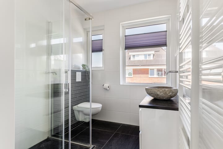 Foto 27 van Purperreiger 35