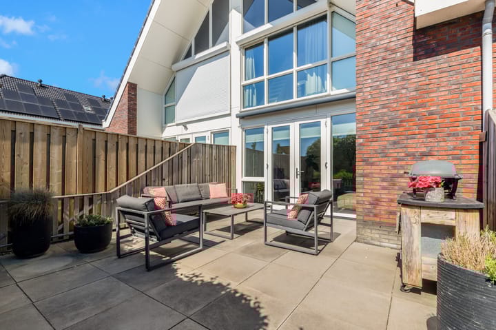 Foto 31 van Purperreiger 35