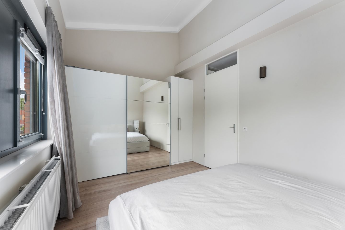 Foto 29 van van Baerlestraat 247