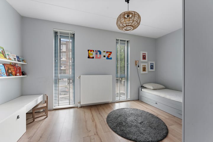 Foto 33 van van Baerlestraat 247