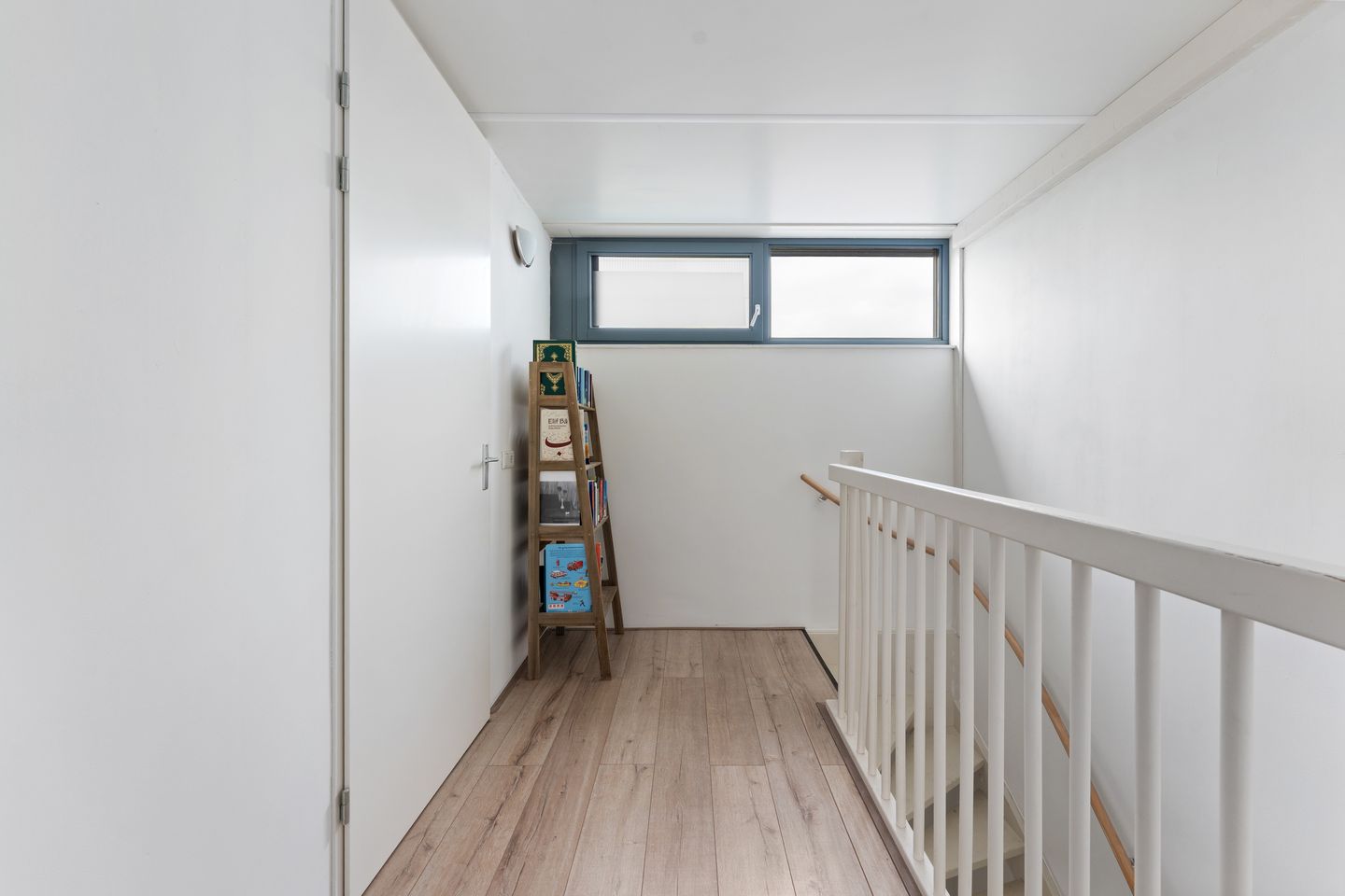 Foto 40 van van Baerlestraat 247