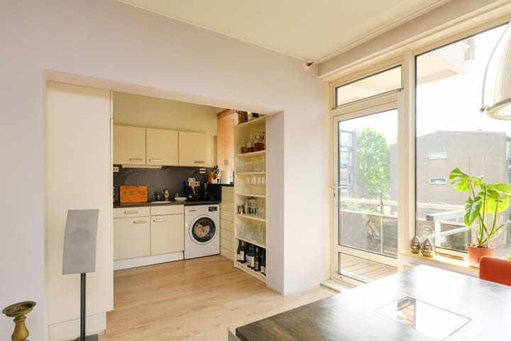 Foto 8 van Julianaplantsoen 95