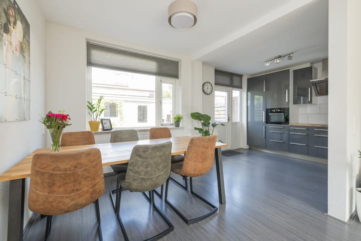 Foto 8 van Neptunusstraat 9