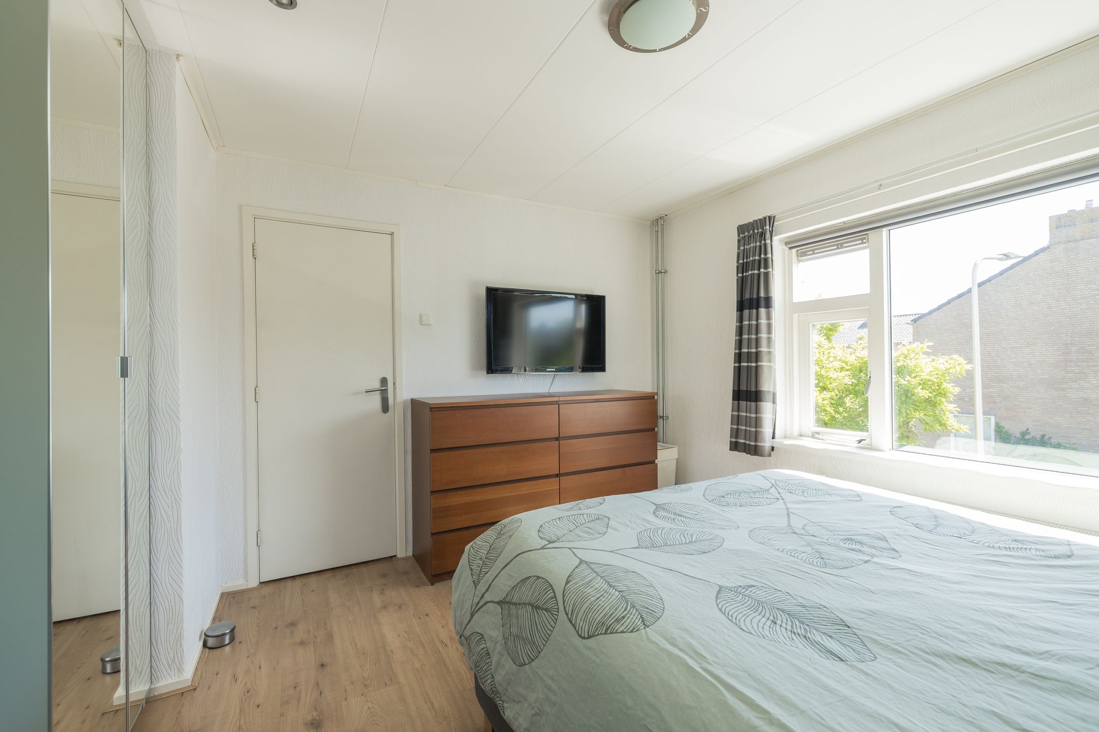 Foto 39 van Neptunusstraat 9