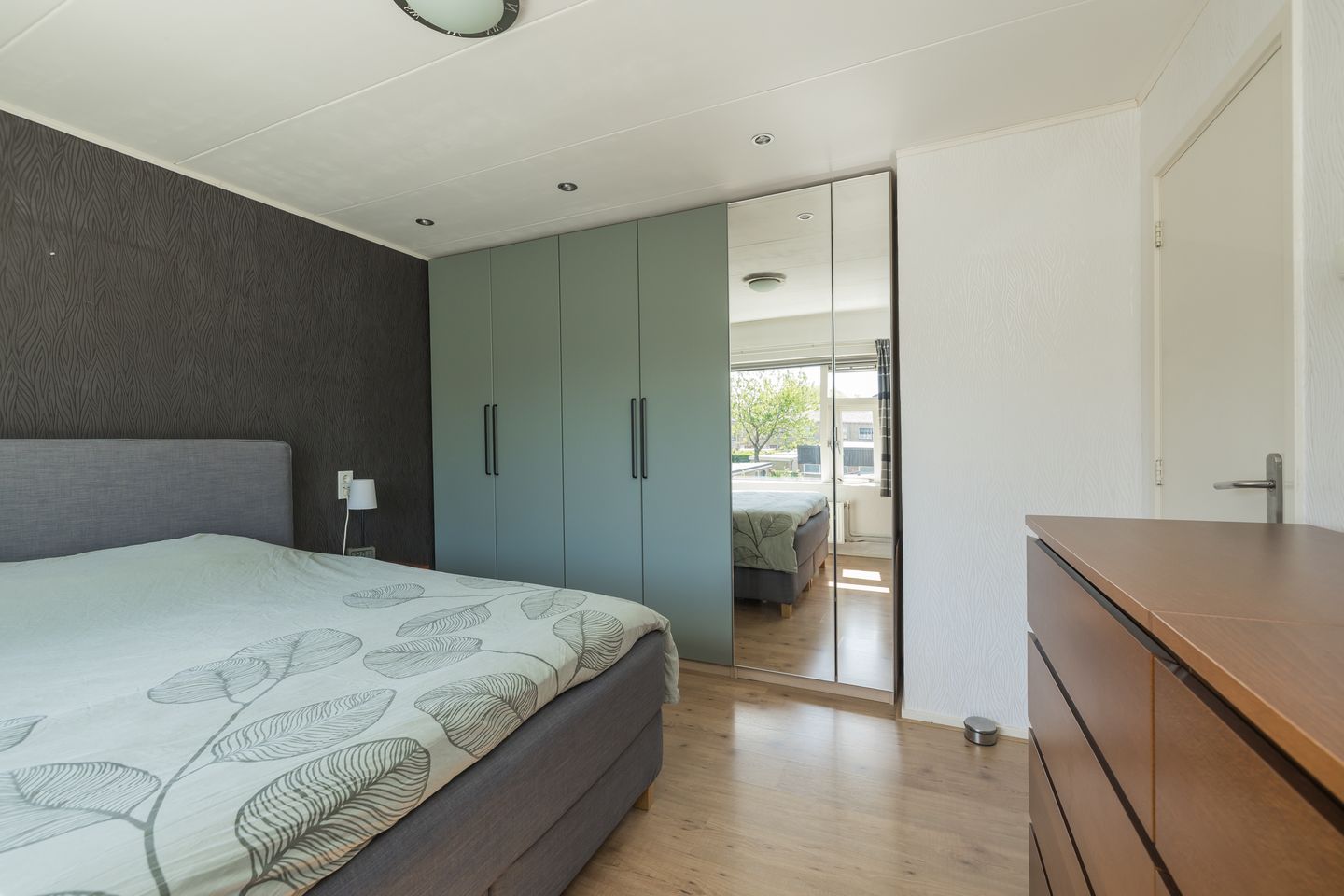 Foto 40 van Neptunusstraat 9