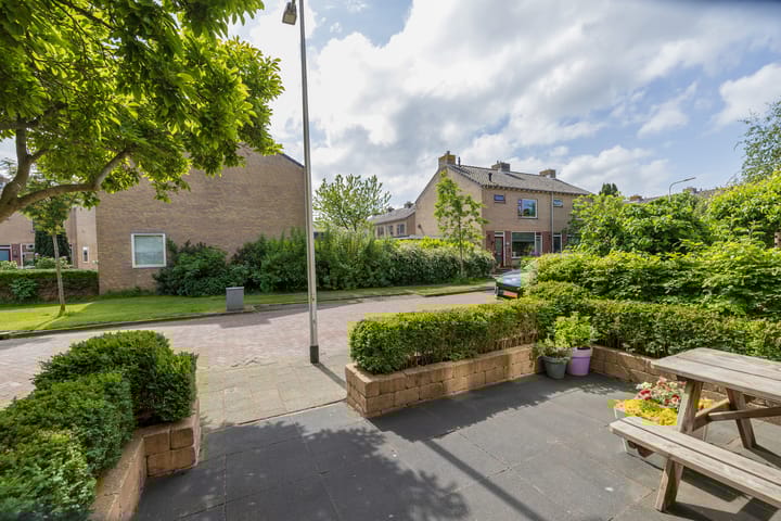 Foto 51 van Neptunusstraat 9