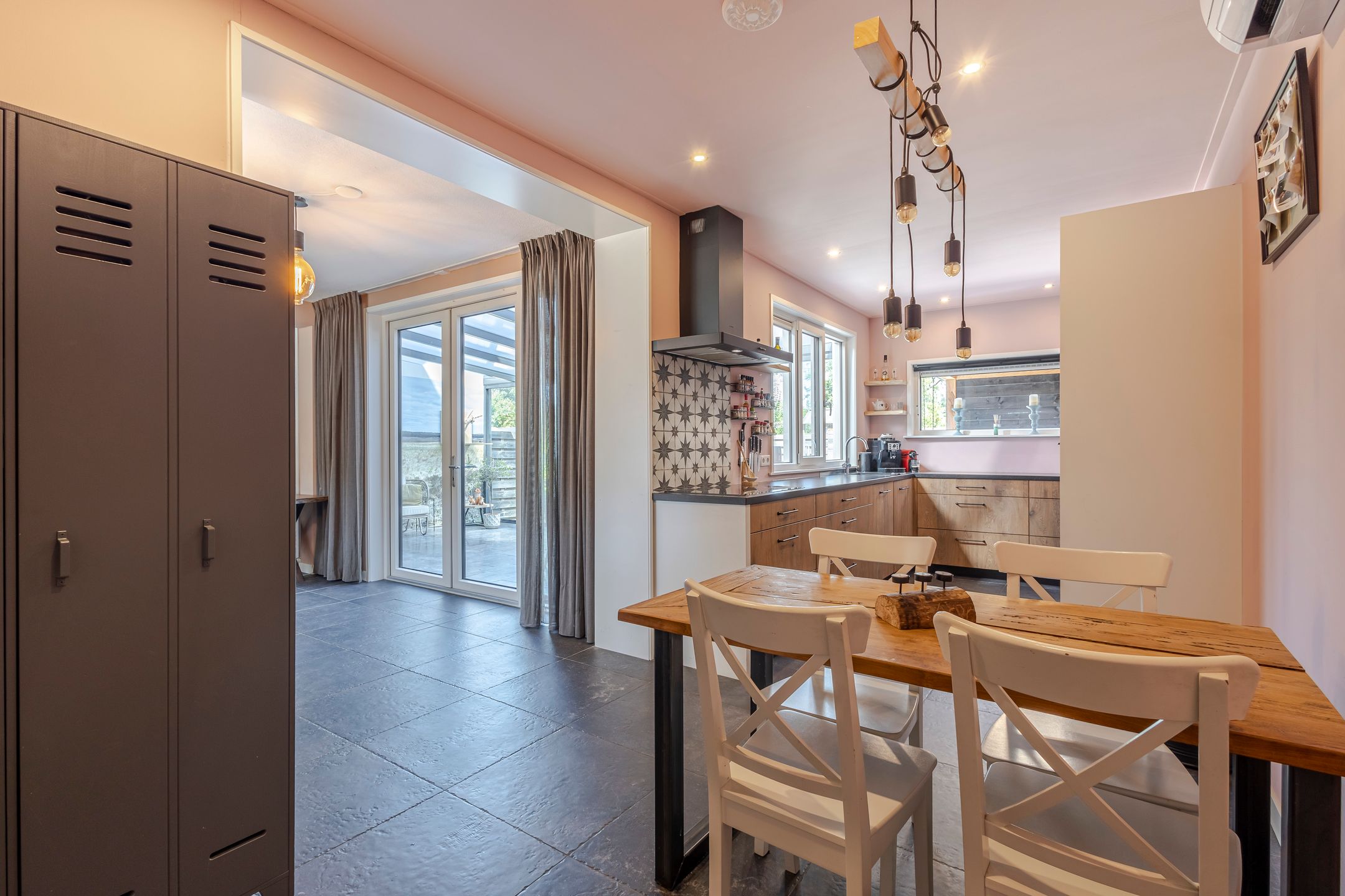 Foto 24 van Hennepstraat 3