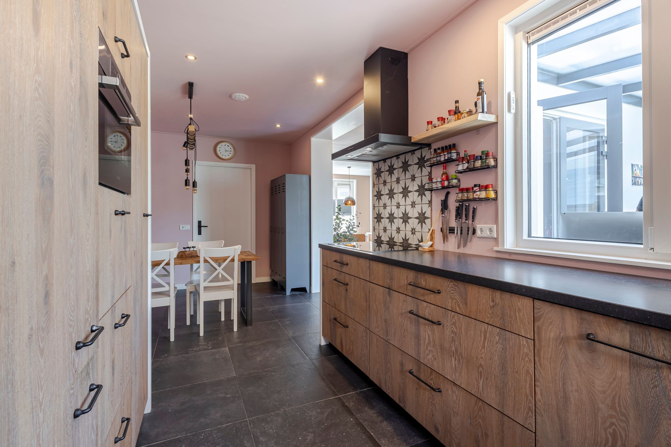 Foto 30 van Hennepstraat 3