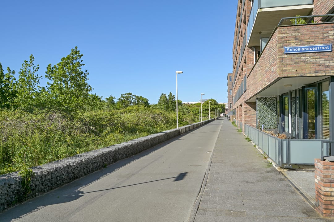 Photo 13 of Schoklandsestraat 28