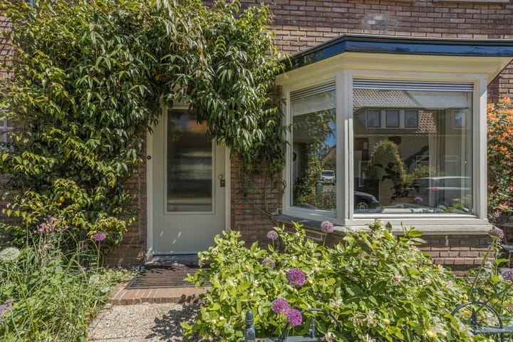 Foto 10 van van Löben Selsstraat 11