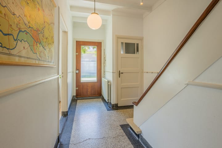 Foto 11 van van Löben Selsstraat 11