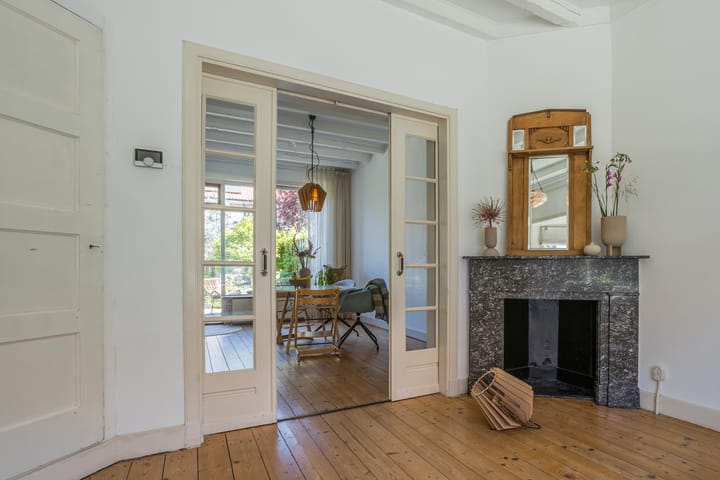 Foto 15 van van Löben Selsstraat 11