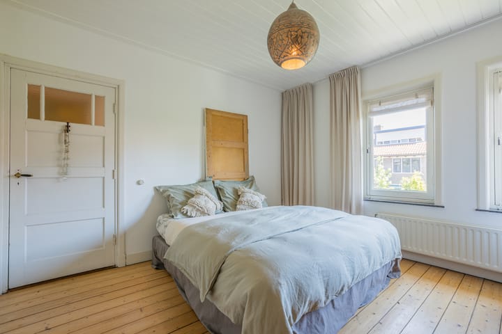 Foto 25 van van Löben Selsstraat 11