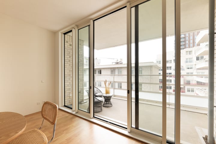 Foto 8 van Leonard Bernsteinstraat 70-A