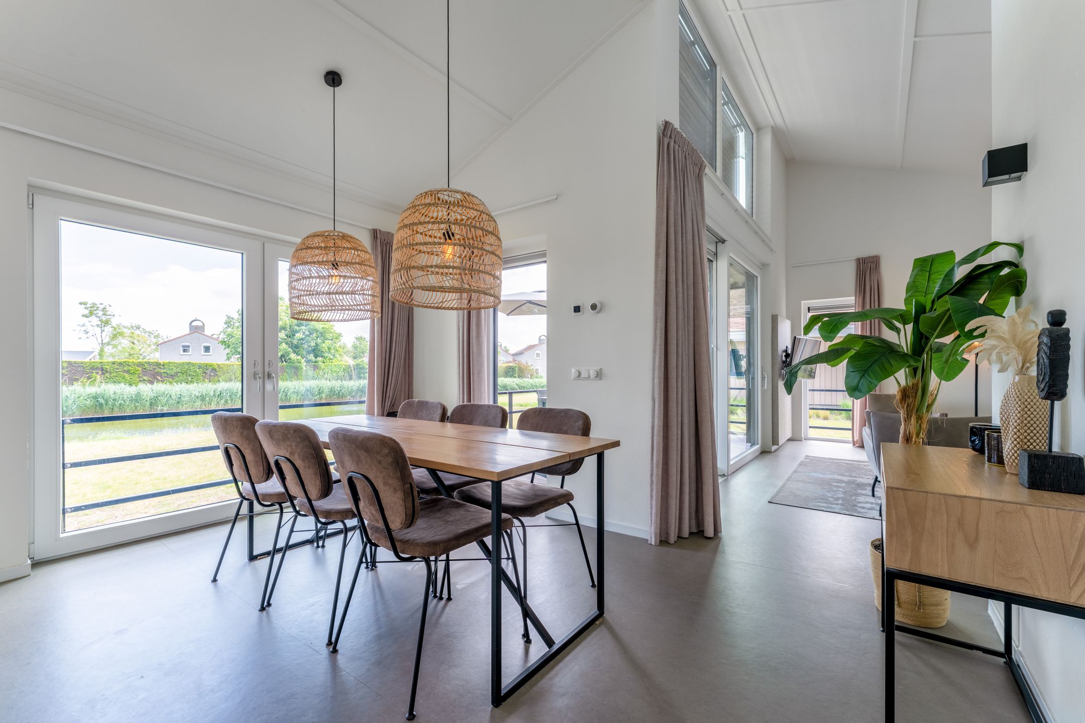 Foto 9 van Nieuwesluisweg 1-A706