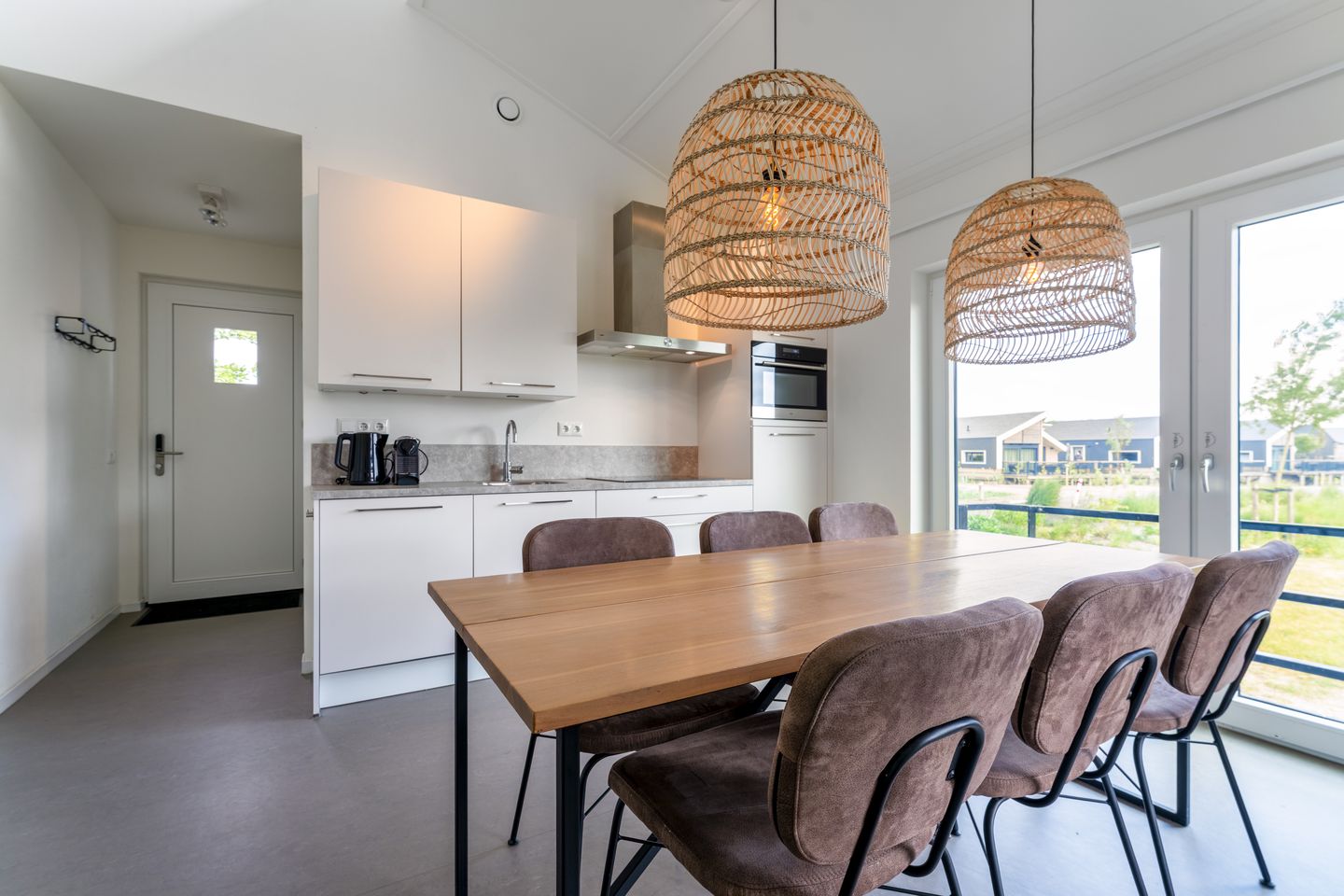 Foto 10 van Nieuwesluisweg 1-A706