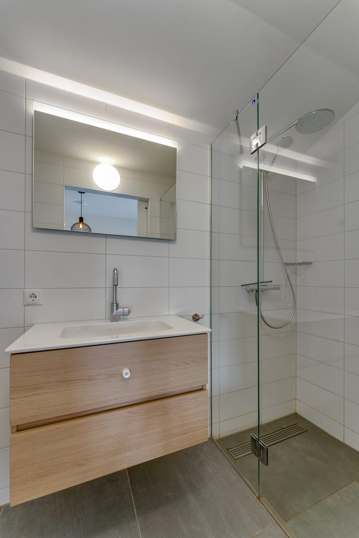 Foto 18 van Nieuwesluisweg 1-A706