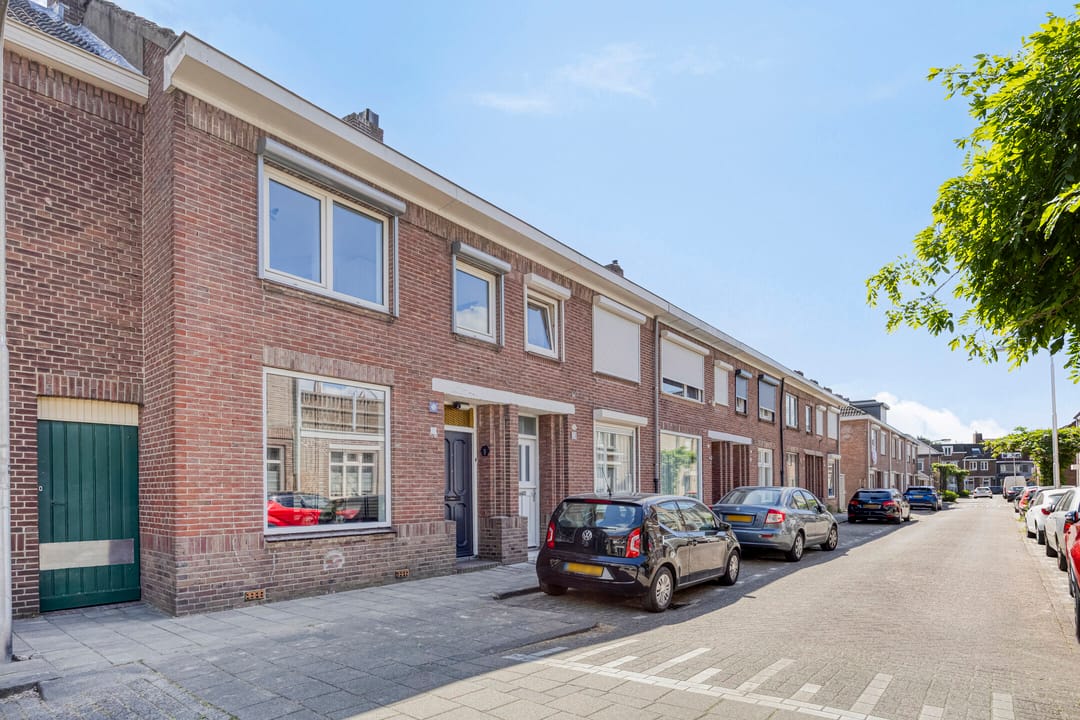 Photo 2 of Abraham Kuijperstraat 36