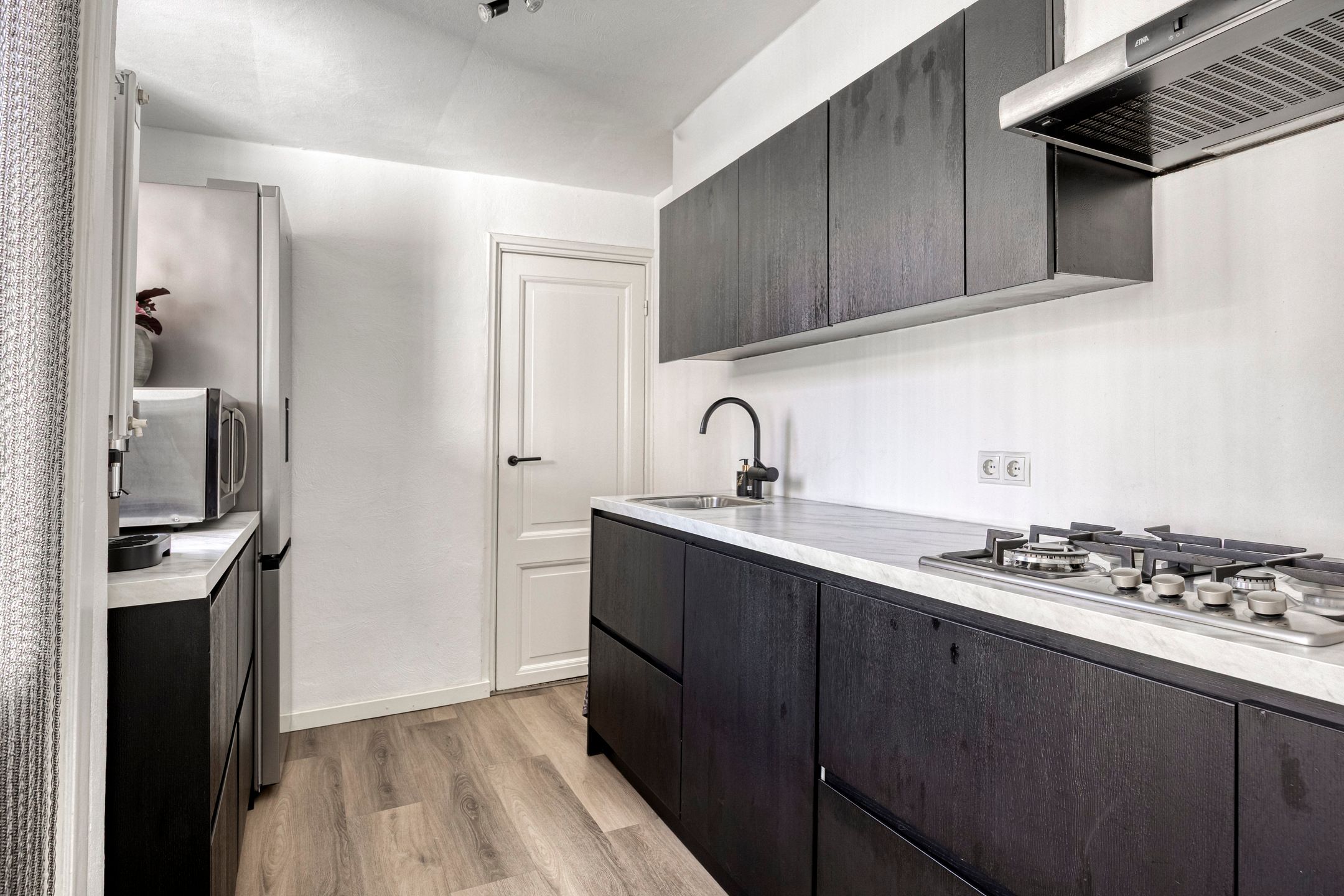 Photo 9 of Abraham Kuijperstraat 36