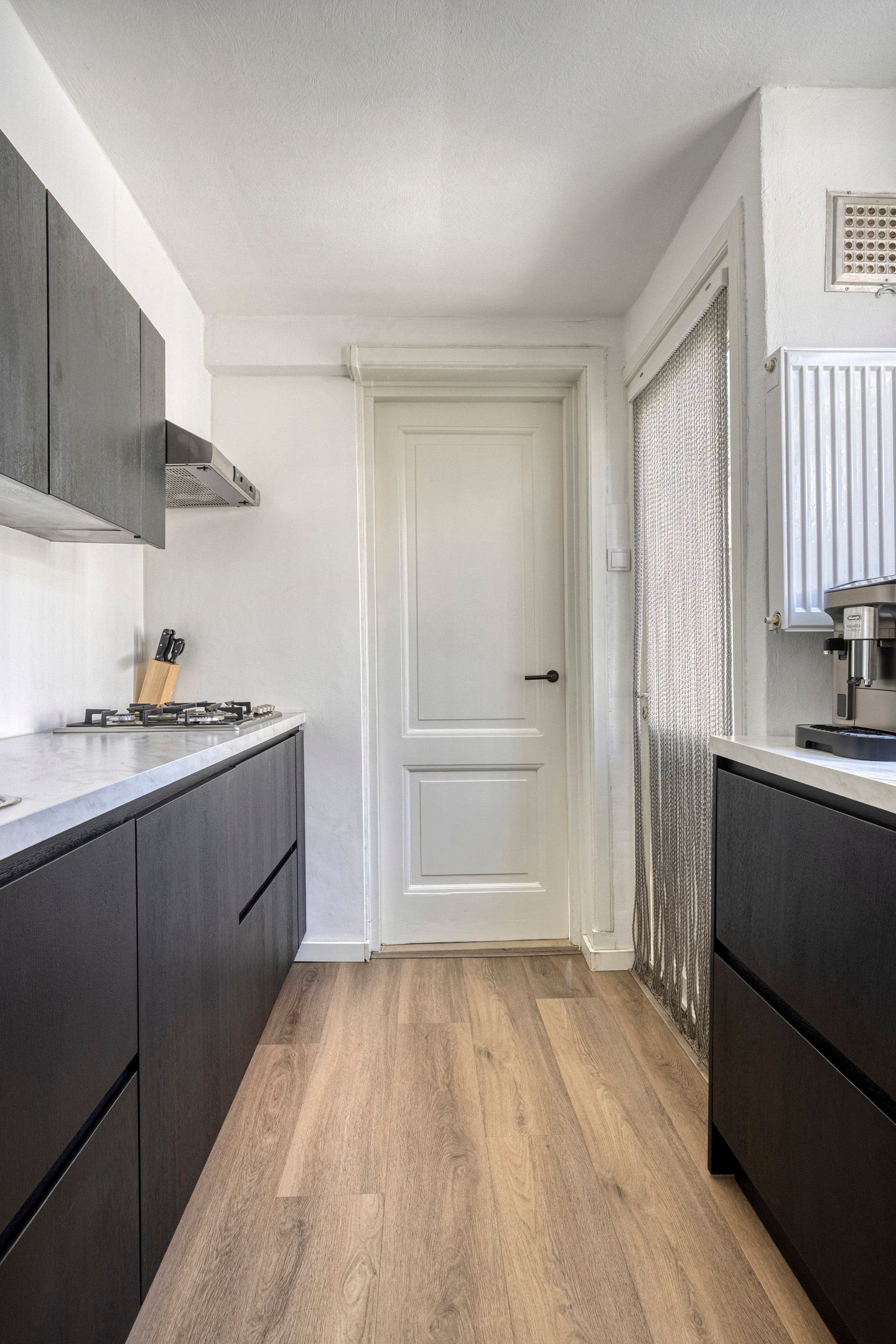 Photo 10 of Abraham Kuijperstraat 36