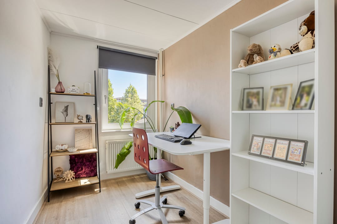 Photo 16 of Abraham Kuijperstraat 36