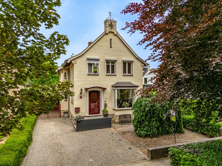 Foto 1 van Prins Bernhardlaan 2