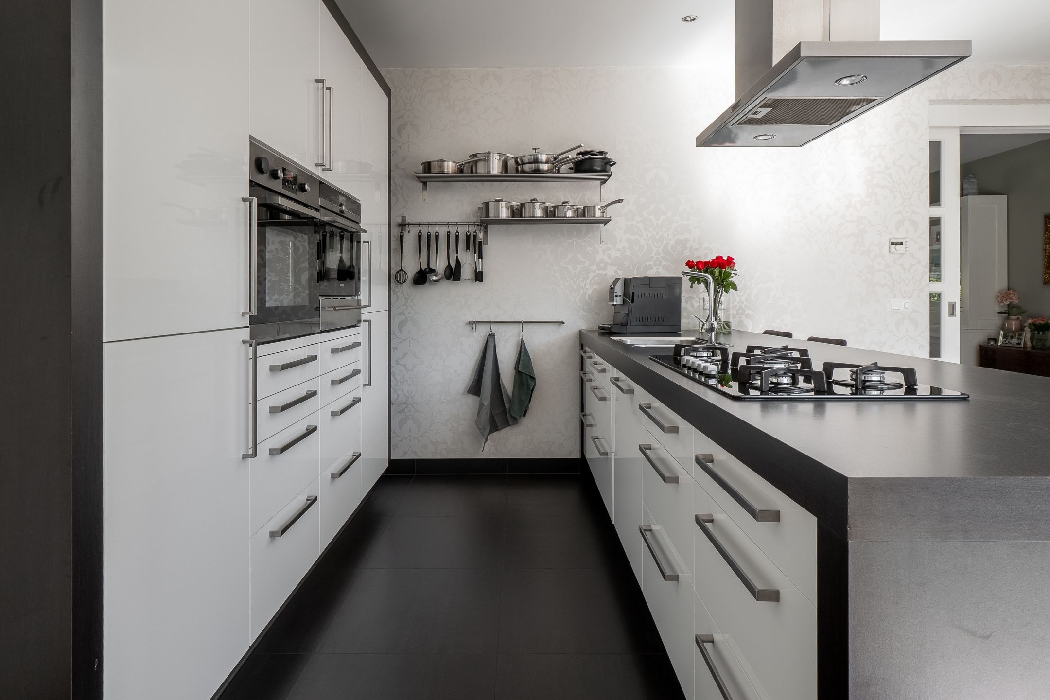 Photo 3 of Klompenmaker 96