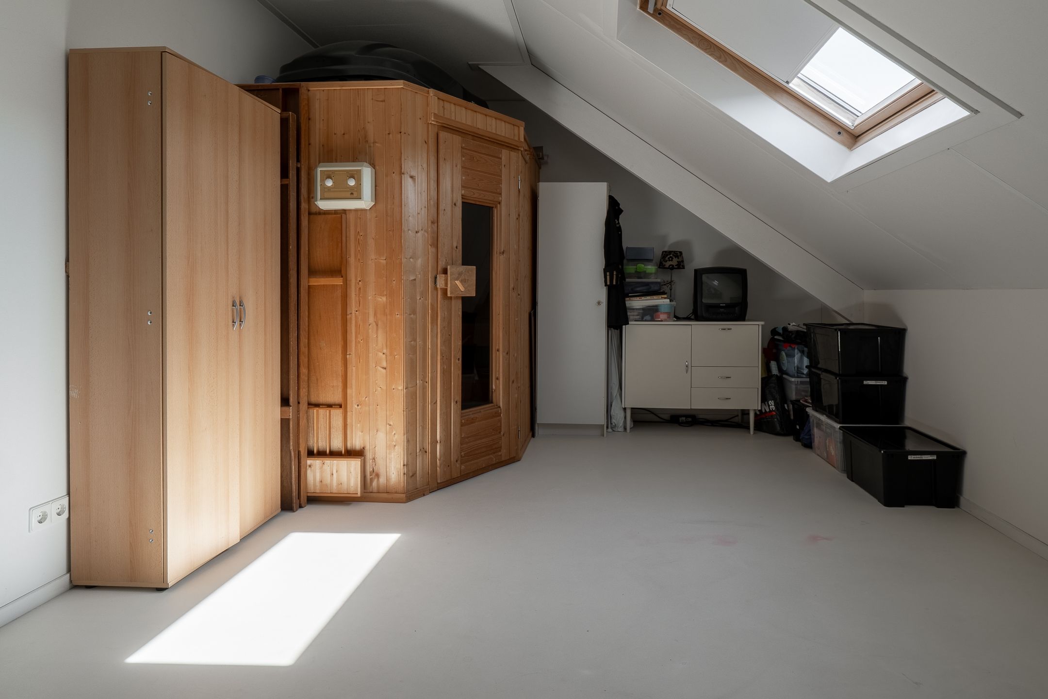 Photo 33 of Klompenmaker 96