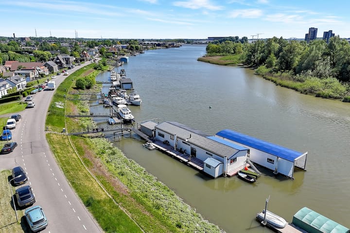 Photo 8 of Molendijk 11-AAB