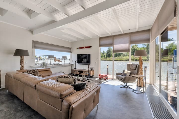 Photo 21 of Molendijk 11-AAB