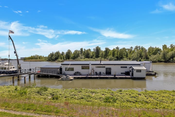 Photo 70 of Molendijk 11-AAB