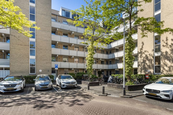 View photo of Zeeltstraat 81