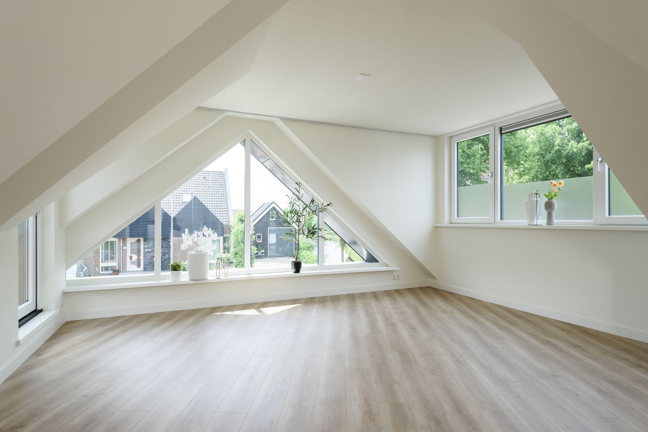 Photo 9 of Burgemeester Viezeestraat 1-A