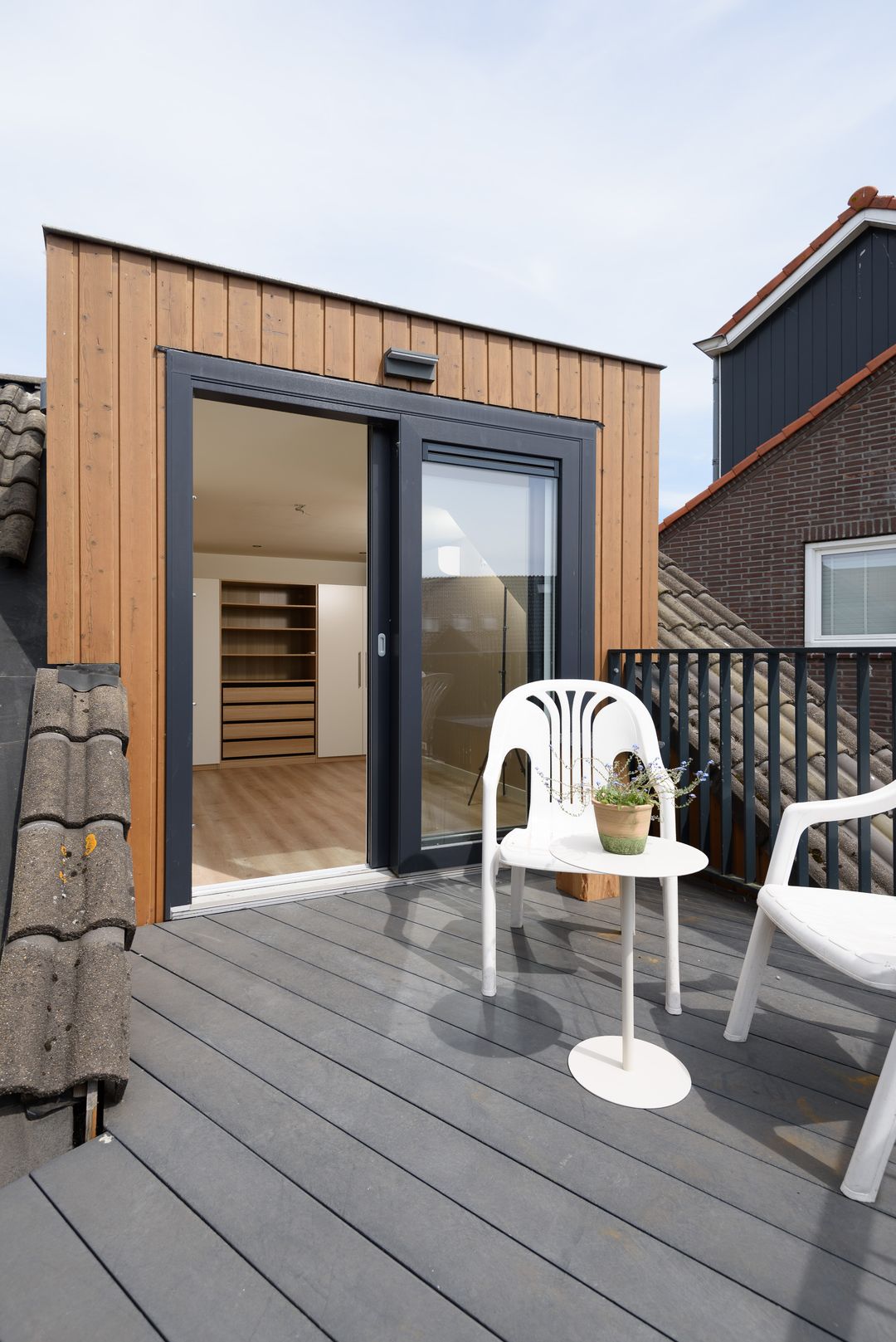 Photo 16 of Burgemeester Viezeestraat 1-A