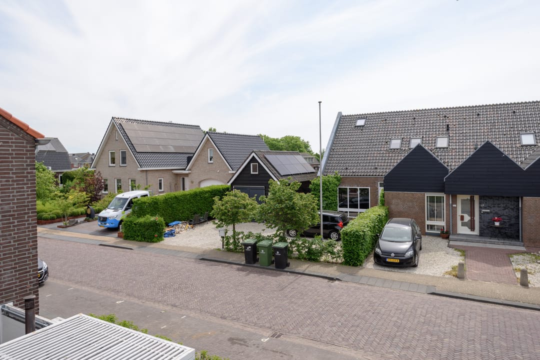 Photo 17 of Burgemeester Viezeestraat 1-A