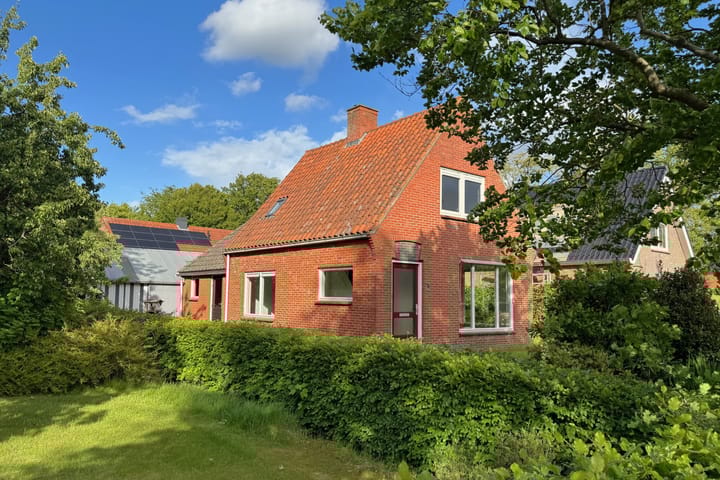 Photo 1 of Beukenlaan 8