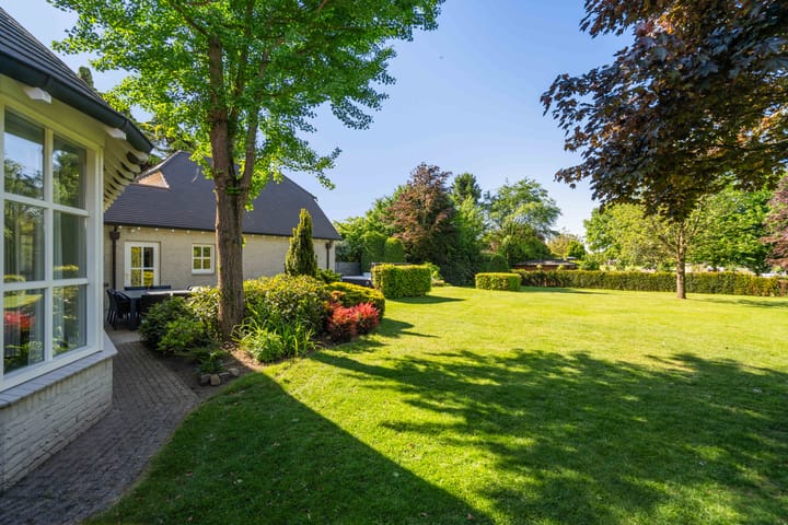 Foto 42 van Lambroekweg 35