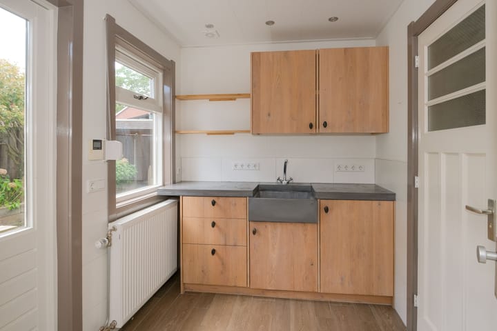 Foto 8 van Kerkhofsweg 8