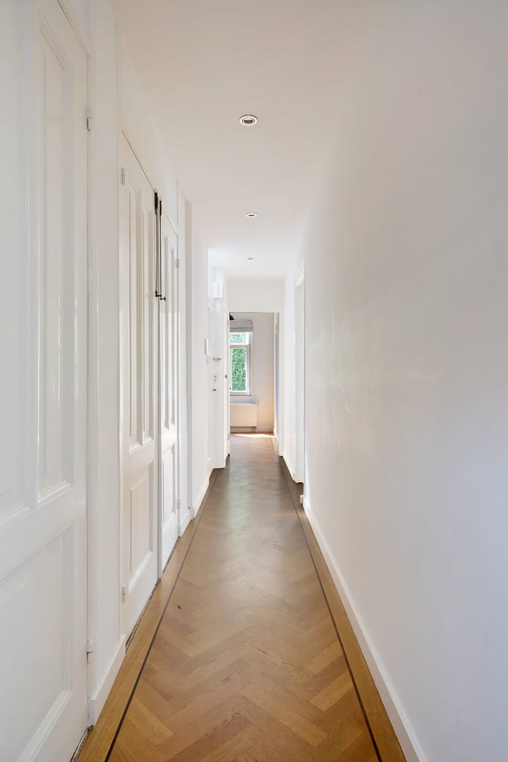 Foto 21 van Linnaeusparkweg 92-3