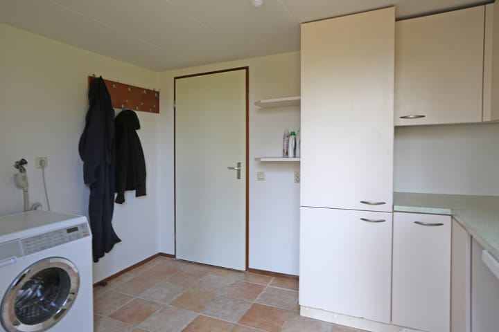 Photo 28 of Waterlelie 3