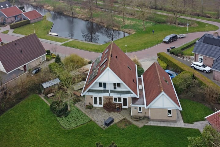 Photo 61 of Waterlelie 3