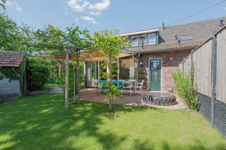 Foto 2 van Lottumseweg 10