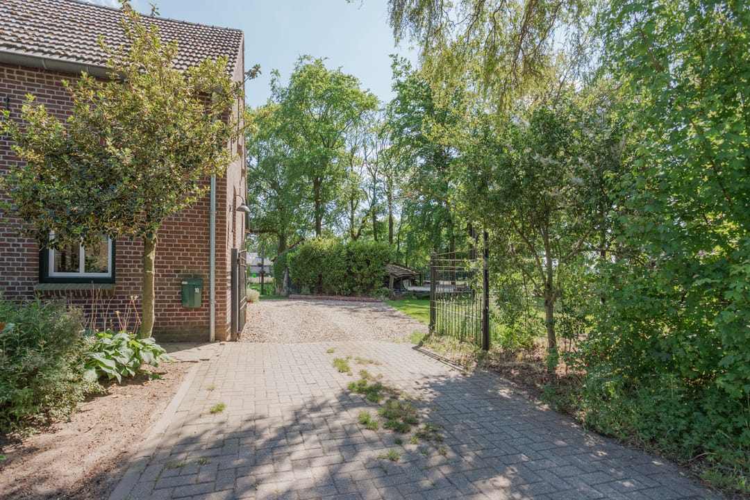 Foto 46 van Lottumseweg 10