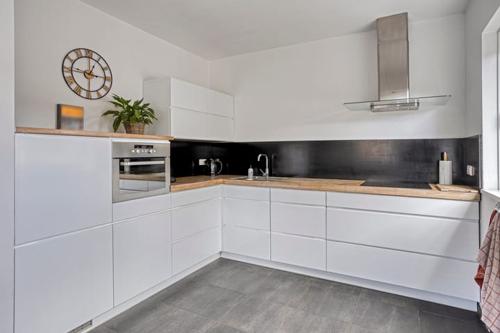 Foto 4 van Bizetstraat 2