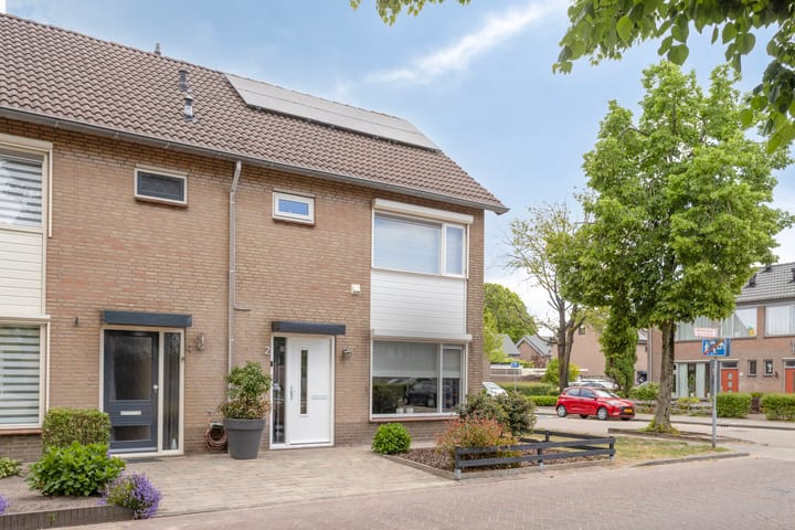 Foto 6 van Bizetstraat 2