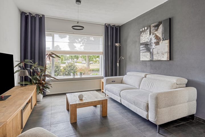 Foto 8 van Bizetstraat 2