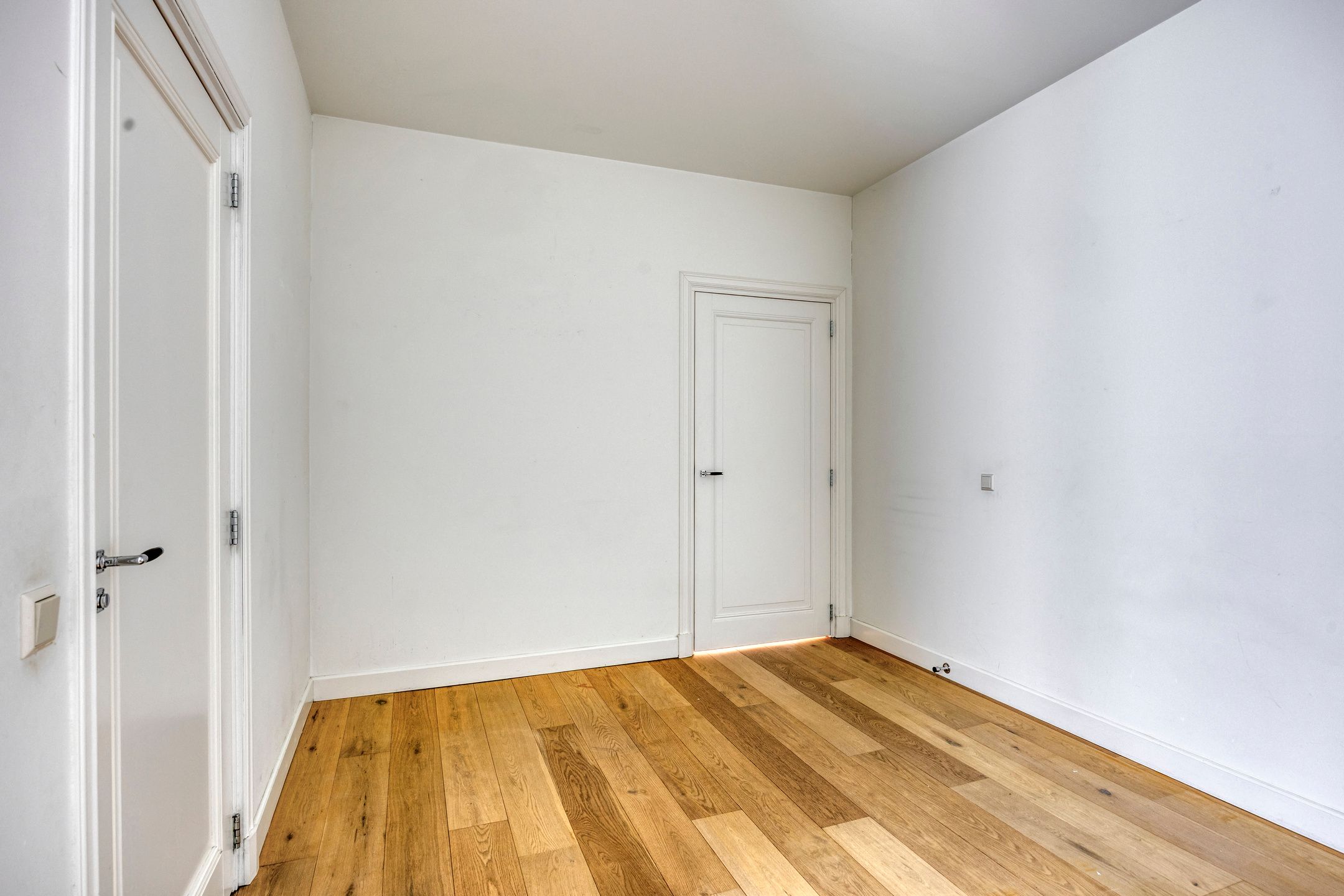Photo 24 of Noordeinde 87-B