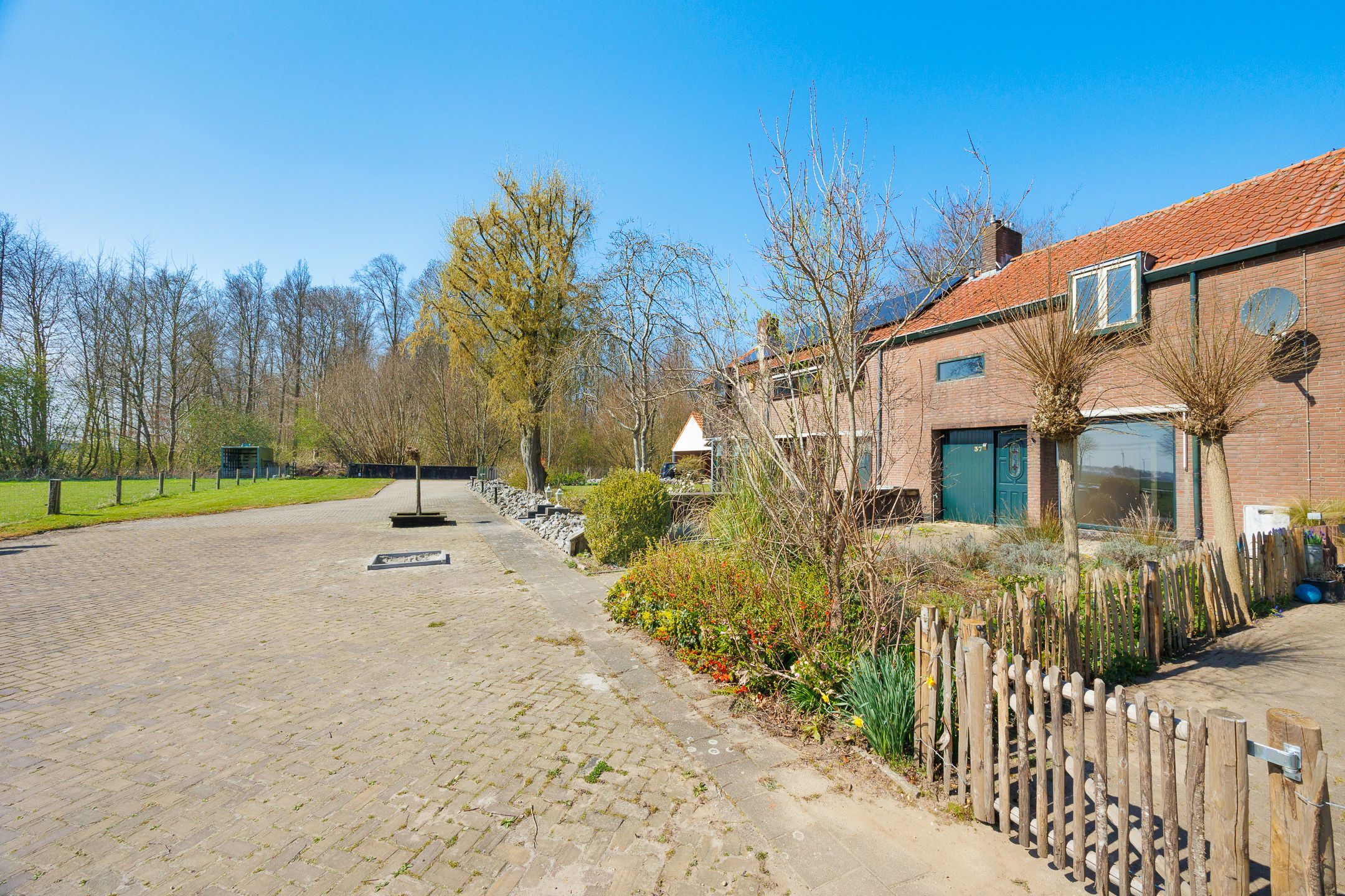 Foto 6 van Dronterweg 37